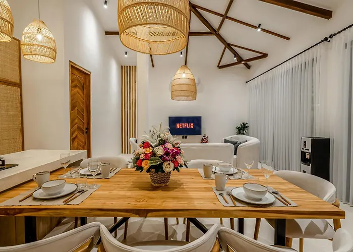 Berapi By Evdekimi - Stylish With Pool, Terrace, Kitchen & Concierge Service فيلة أوبود